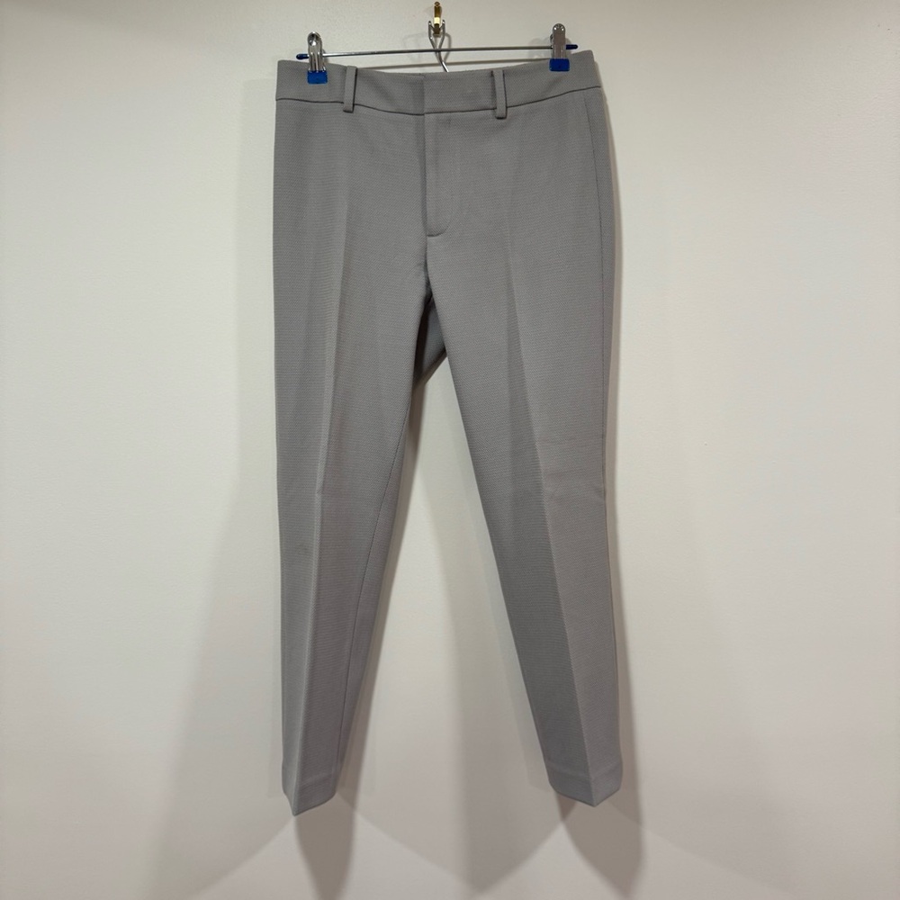 Club Monaco light gray cropped trouser. Size 4